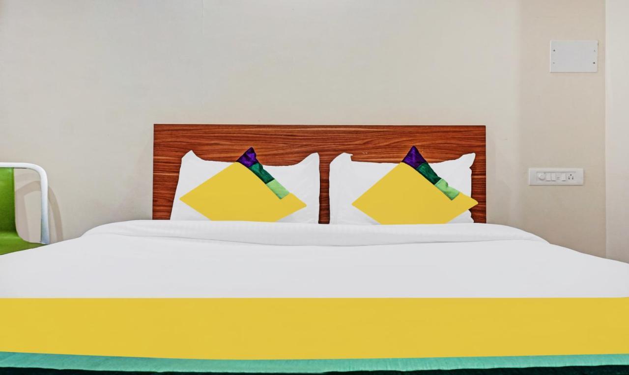 Treebo Trip Sai Krupa Hotel ปูเน่ ภายนอก รูปภาพ
